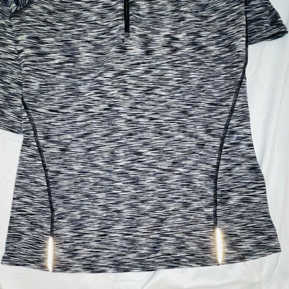 Athletic Long Sleeve Top-90 Degree by Reflex - Med - Picture 8 of 10
